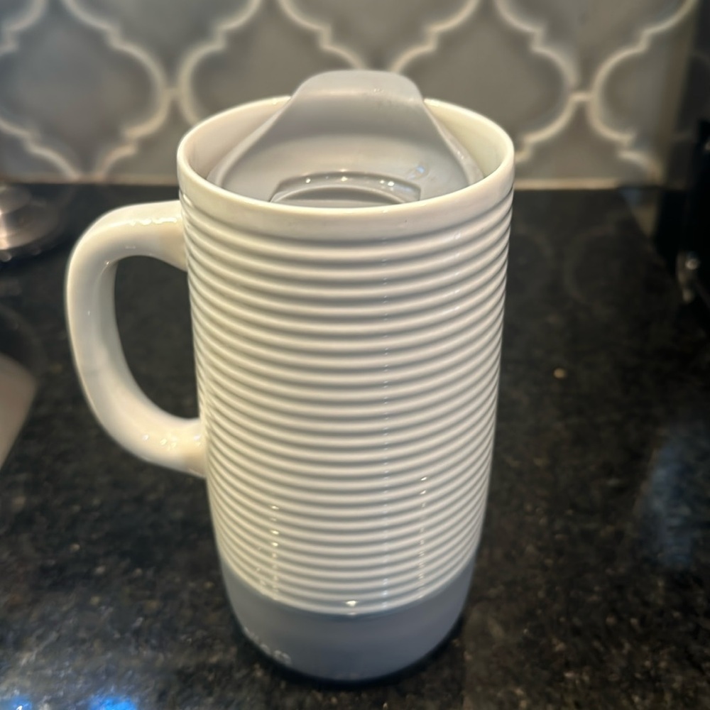 Ello travel mug